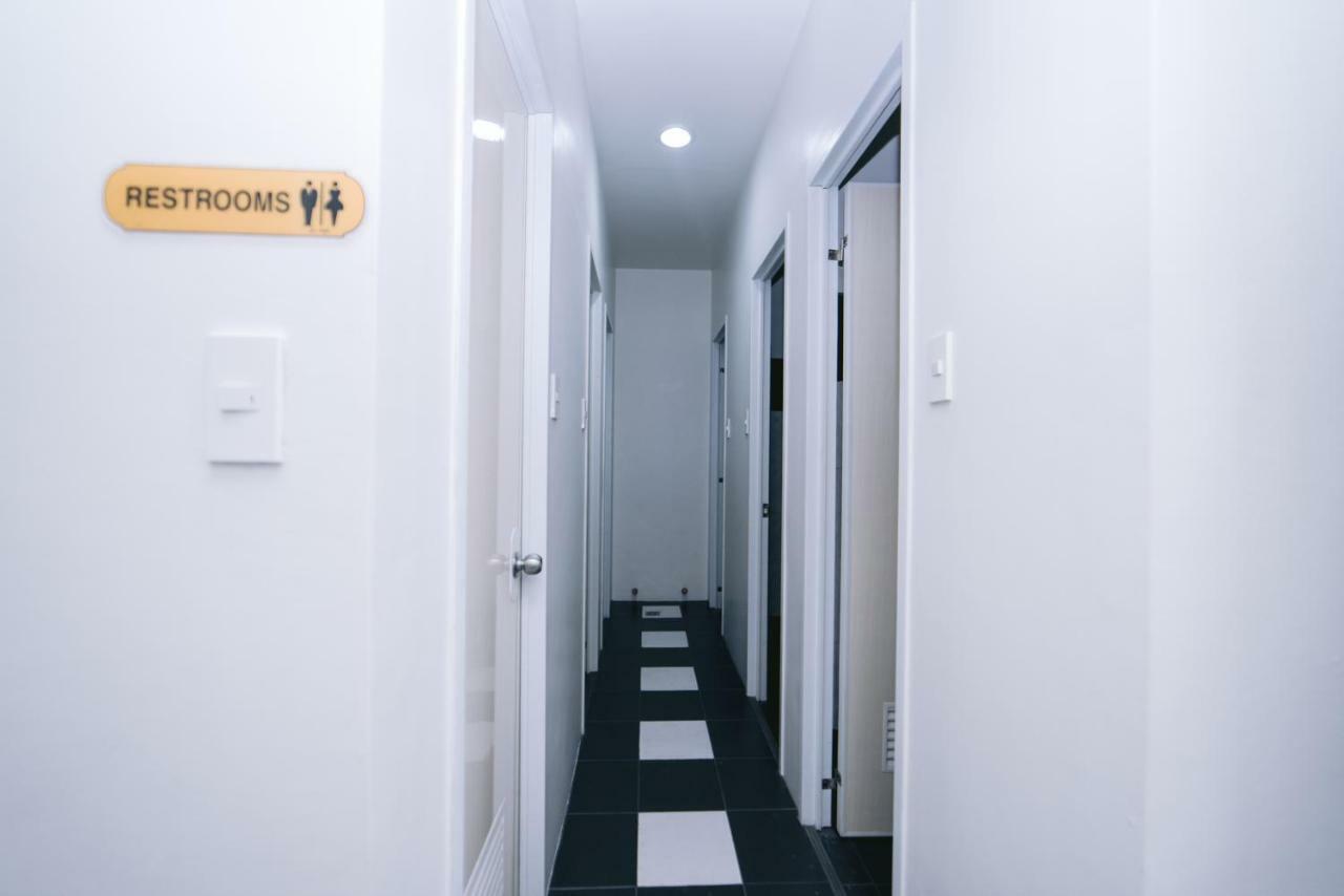 Napsule Suites Davao City Exterior foto